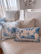 Load image into Gallery viewer, Bleu Blanc - Ramadan Edition - Set of 3 cushion covers + table runner
