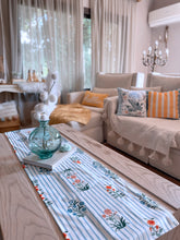 Load image into Gallery viewer, Shabby Chic - Table Runner
