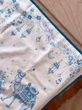 Load image into Gallery viewer, Bleu Blanc - Ramadan Edition - Set of 3 cushion covers + table runner
